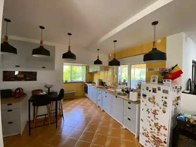 Casa vanzare Moara Vlăsiei Ilfov bucatarie cu masa